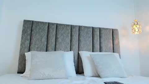 Snapshot of bonnie_bloom chatting on October 2, 4:41 am Bonnie online show from October 2, 4:41 am