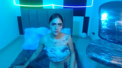 Bonnie online show from December 3, 2:26 pm