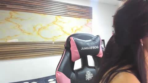 becky online show from October 28, 7:05 pm