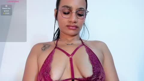 Ana online show from May 13, 8:16 pm