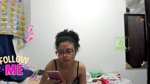 Snapshot of bonnie_lam_ chatting on July 29, 4:10 am bonnie lam hello welcome to my room I hope you have fun and you can reach your maximum pleasure here with me online show from July 29, 4:10 am
