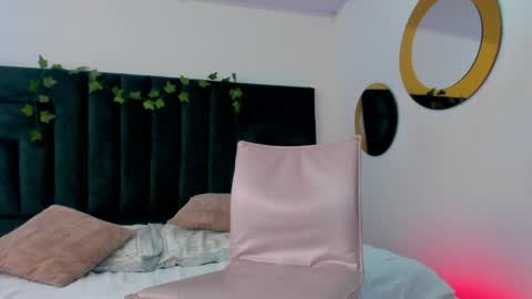   online show from December 23, 2:50 pm