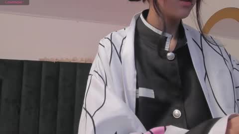   online show from February 9, 11:36 am