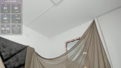   online show from January 14, 11:53 pm