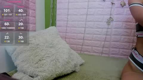 Bonnie  online show from December 18, 12:51 pm