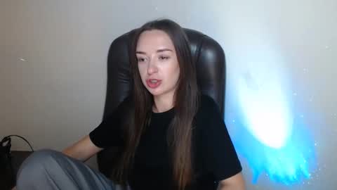 Bonnie online show from June 1, 11:34 am