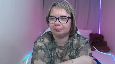 Snapshot of bonnnyboobsy chatting on May 9, 12:21 pm bonnnyboobsy online show from May 9, 12:21 pm