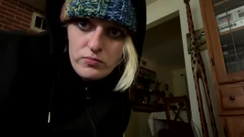 Snapshot of boobookittyfuxx chatting on February 22, 6:35 am boobookittyfuxx online show from February 22, 6:35 am