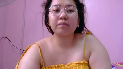 MommyMarie-Singlemom of 2. online show from May 6, 2:51 am