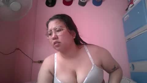 MommyMarie-Singlemom of 2. online show from May 15, 5:36 am