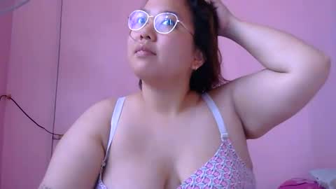 MommyMarie-Singlemom of 2. online show from May 17, 5:16 am