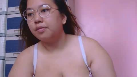 MommyMarie-Singlemom of 2. online show from May 19, 2:51 am