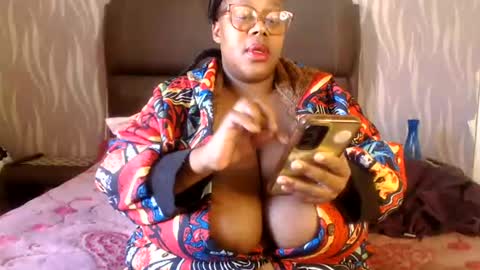 Snapshot of boobsqueen46k chatting on June 23, 11:08 am boobsqueen46k online show from June 23, 11:08 am
