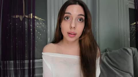 EVA online show from December 12, 7:37 pm