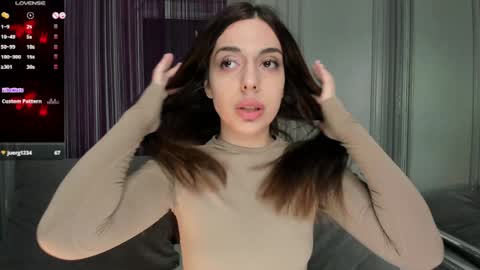 EVA online show from December 15, 4:15 pm