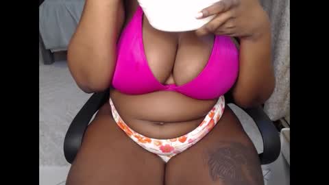 booby_candy online show from May 6, 3:24 am