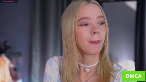 Snapshot of boobybliss chatting on October 27, 7:34 am Alina online show from October 27, 7:34 am