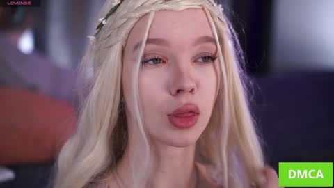 Snapshot of boobybliss chatting on November 16, 7:25 am Alina online show from November 16, 7:25 am