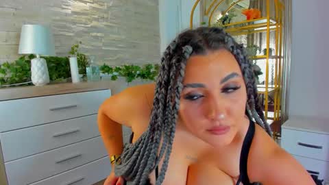 boobzilla_ online show from September 28, 7:41 pm