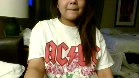 Snapshot of bookishdivya chatting on February 20, 9:55 am Divya online show from February 20, 9:55 am