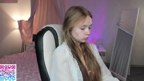 Snapshot of booozekirs_ chatting on September 27, 2:16 am Milena online show from September 27, 2:16 am