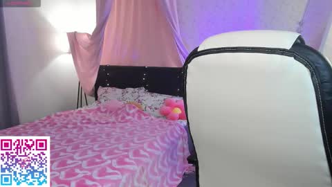 Snapshot of booozekirs_ chatting on October 5, 3:05 am Milena online show from October 5, 3:05 am