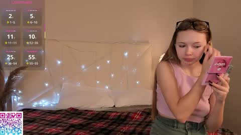 Snapshot of booozekirs_ chatting on October 16, 3:40 am Milena online show from October 16, 3:40 am