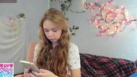 Snapshot of booozekirs_ chatting on October 22, 3:07 am Milena online show from October 22, 3:07 am