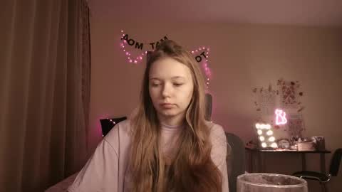 Snapshot of booozekirs_ chatting on November 26, 3:40 am Milena online show from November 26, 3:40 am