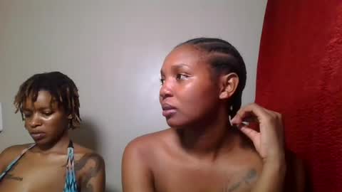 bootie_caramel online show from June 14, 11:07 pm