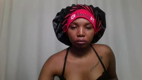 bootie_caramel online show from June 17, 1:52 am