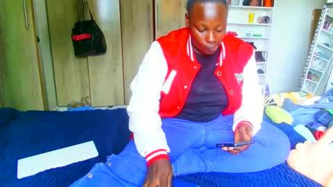 vee online show from January 10, 10:50 am