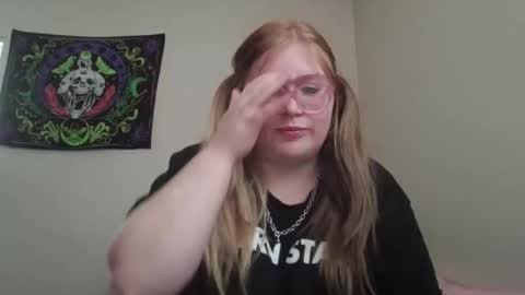 Snapshot of borderline_mutt chatting on November 6, 6:09 pm borderline mutt online show from November 6, 6:09 pm