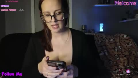 boredbustyhousewife online show from January 30, 8:01 am