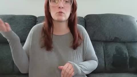 Snapshot of boredbustyhousewife chatting on March 26, 3:28 pm boredbustyhousewife online show from March 26, 3:28 pm