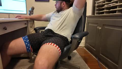 Boredhorndog online show from October 8, 1:42 pm