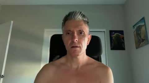 Snapshot of borisdm1976 chatting on March 9, 8:35 pm borisdm1976 online show from March 9, 8:35 pm