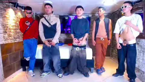 THOMAS AND DAMIAND online show from September 23, 4:48 am