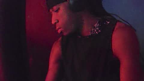 boss_playa98 online show from October 7, 8:11 am