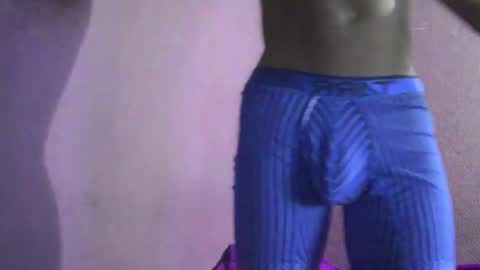 Snapshot of boss_playa98 chatting on March 31, 2:13 am boss_playa98 online show from March 31, 2:13 am