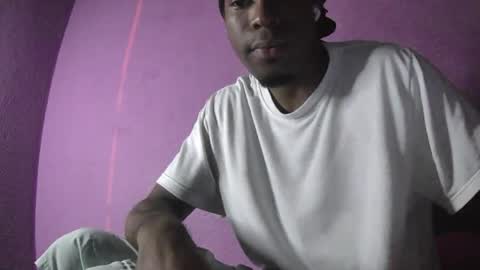 Snapshot of boss_playa98 chatting on April 7, 5:19 am boss_playa98 online show from April 7, 5:19 am
