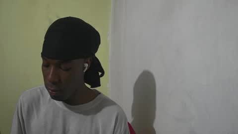 Snapshot of boss_playa98 chatting on May 7, 3:01 am boss_playa98 online show from May 7, 3:01 am
