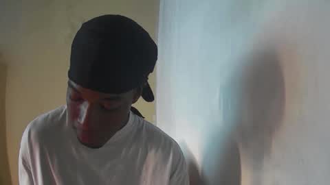 Snapshot of boss_playa98 chatting on May 13, 3:09 pm boss_playa98 online show from May 13, 3:09 pm