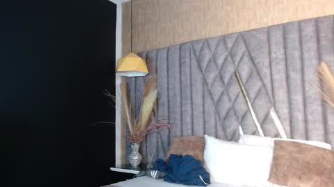 Snapshot of bossdominator1 chatting on September 29, 3:11 am Boss online show from September 29, 3:11 am