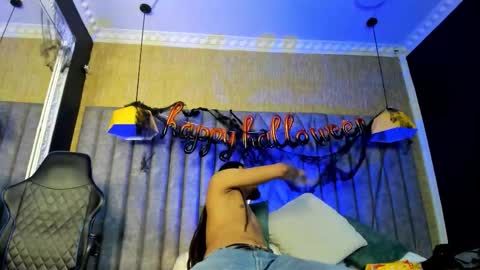 Snapshot of bossdominator1 chatting on October 26, 3:23 am Boss online show from October 26, 3:23 am