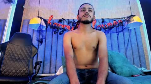 Snapshot of bossdominator1 chatting on October 30, 4:03 am Boss online show from October 30, 4:03 am