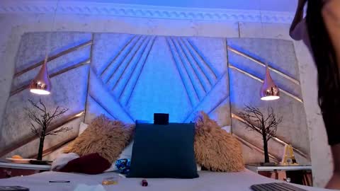 Snapshot of bossdominator1 chatting on December 5, 5:27 am Boss online show from December 5, 5:27 am