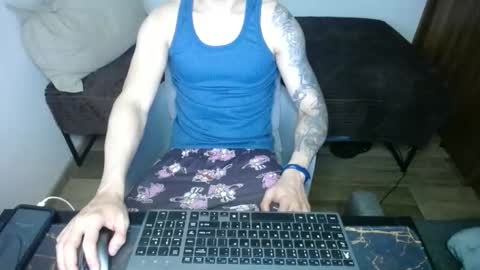 bossking019 online show from March 9, 2:07 am