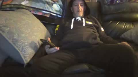 bostonguy1969 online show from December 2, 1:58 am