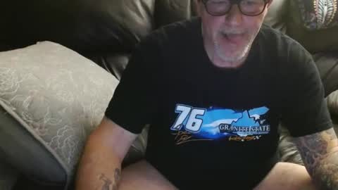 Snapshot of bostonguy1969 chatting on April 14, 1:55 am bostonguy1969 online show from April 14, 1:55 am